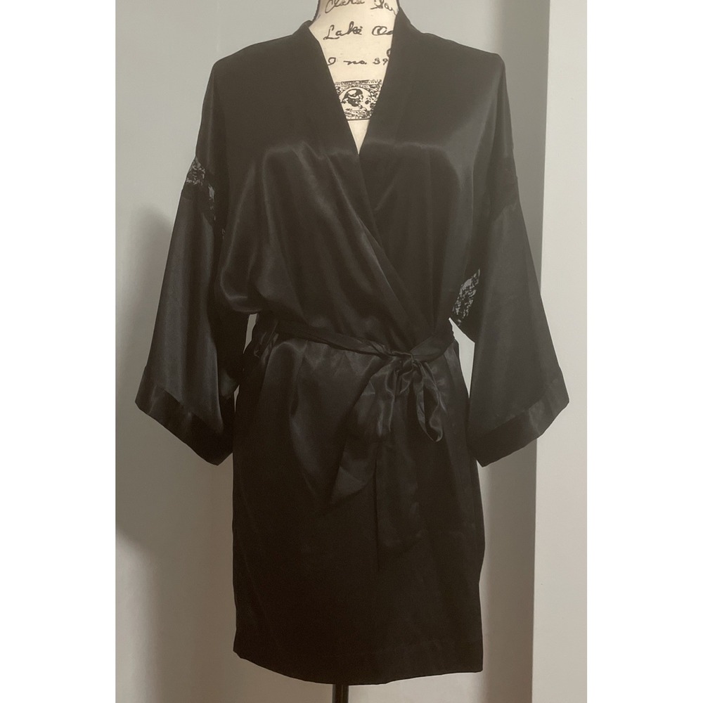 VICTORIA'S SECRET Robe Black Satin Kimono Belted Lace On Sleeves Size XS EPC